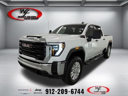 Used 2025 GMC Sierra 2500 Pro AWD/4WD image 1