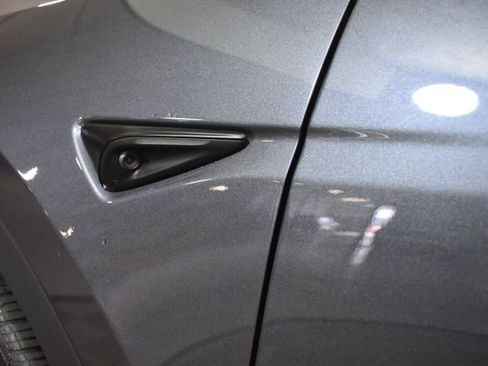 Used 2023 Tesla Model Y Long Range image 43