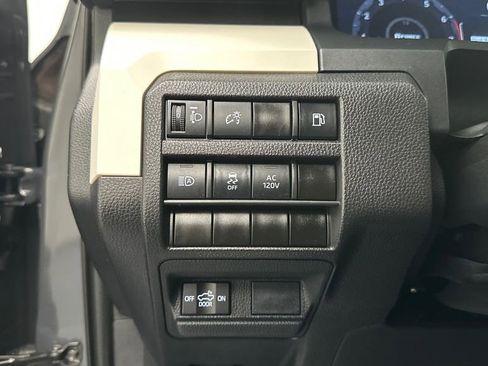 Certified 2024 Toyota Tacoma TRD Off-Road image 20