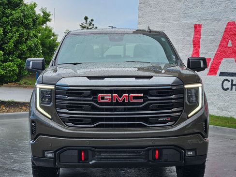 Used 2024 GMC Sierra 1500 AT4 w/ Technology Package AWD/4WD image 2