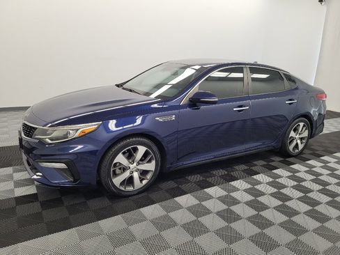 Used 2019 Kia Optima S FWD image 2
