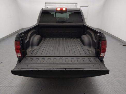 Used 2018 RAM 1500 Classic SLT RWD image 29