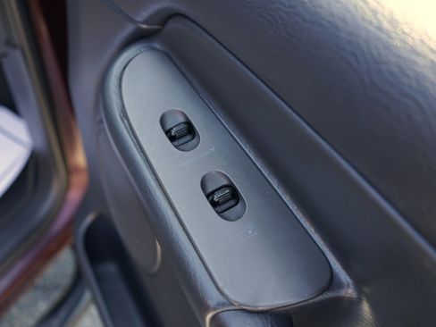 Used 2005 Dodge Ram 1500 Truck SLT image 29