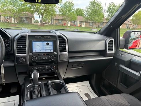 Used 2016 Ford F150 XLT w/ Equipment Group 302A Luxury AWD/4WD image 29