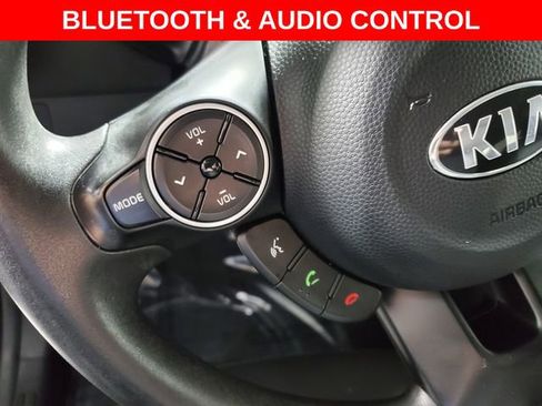 Used 2019 Kia Soul + image 13