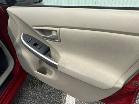 Used 2010 Toyota Prius Two FWD image 27