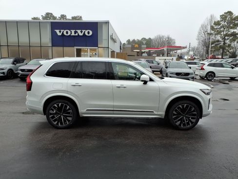 New 2026 Volvo XC90 T8 Ultra w/ Protection Package Premier AWD/4WD image 2