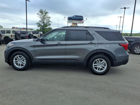 New 2026 Ford Explorer Active w/ Active Comfort Package RWD image 6