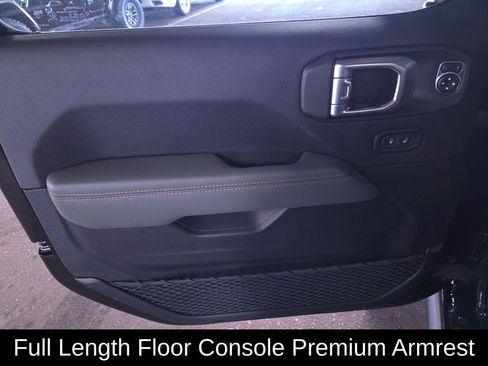 New 2026 Jeep Gladiator Mojave image 11