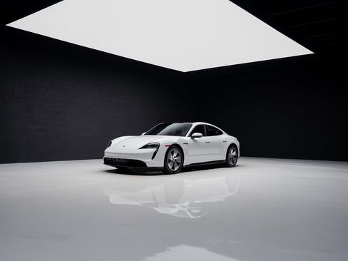 Used 2023 Porsche Taycan w/ Premium Package image 78