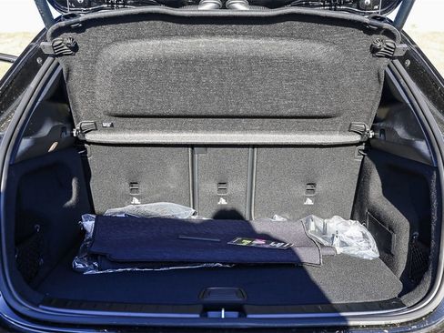 New 2025 Mercedes-Benz GLA 250 4MATIC image 31