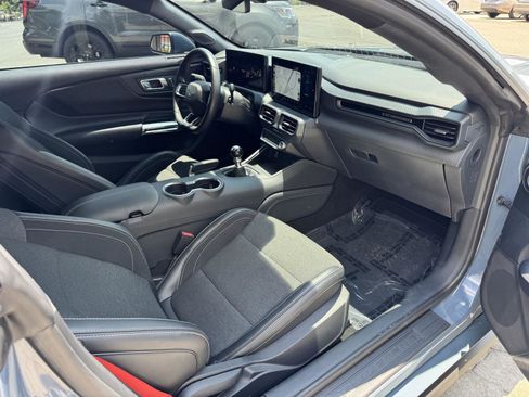 Used 2024 Ford Mustang GT w/ GT Performance Package RWD image 17