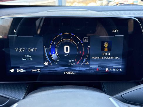 Used 2026 Chevrolet Equinox LT w/ Convenience Package II image 23