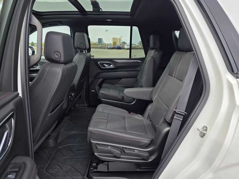 Used 2024 Chevrolet Tahoe RST w/ Luxury Package AWD/4WD image 16