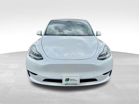 Used 2022 Tesla Model Y Long Range AWD/4WD image 4
