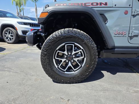 New 2026 Jeep Gladiator Rubicon AWD/4WD image 9