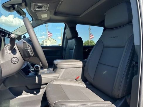 New 2026 GMC Sierra 1500 Denali w/ Denali Reserve Package AWD/4WD image 14