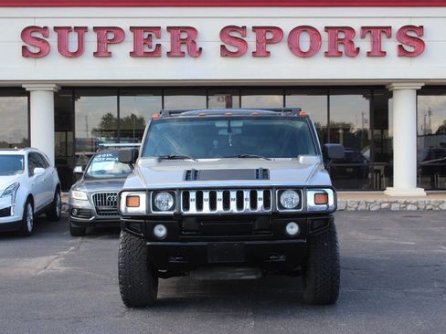 Used 2005 HUMMER H2 w/ Preferred Equipment Group AWD/4WD image 3