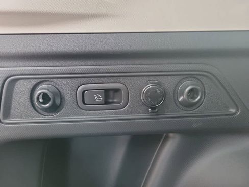 Used 2022 Subaru Forester Touring image 36