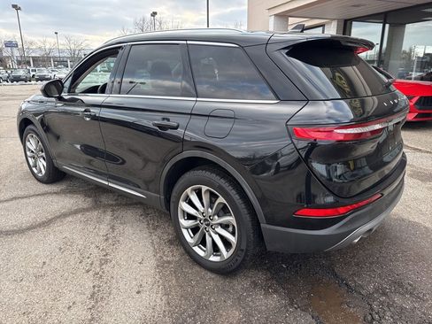 Used 2022 Lincoln Corsair FWD w/ Premium Package image 10