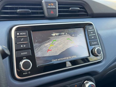 Used 2025 Nissan Versa SV image 21