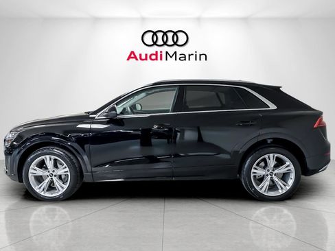 Used 2023 Audi Q8 Premium image 2