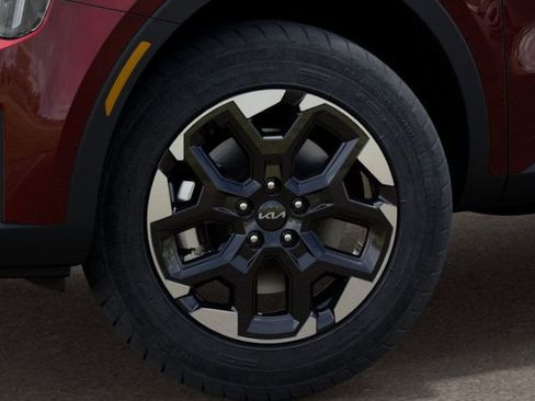 Used 2025 Kia Sorento S image 9