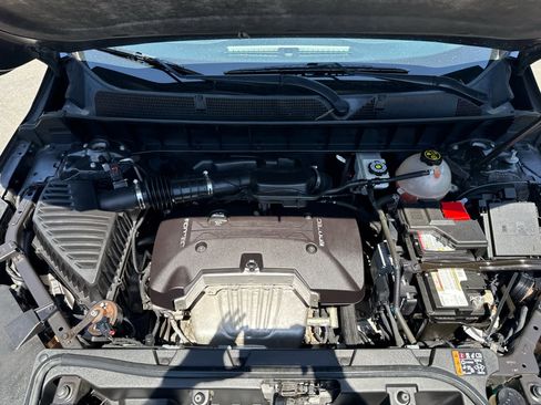 Used 2017 GMC Acadia SLE FWD image 18