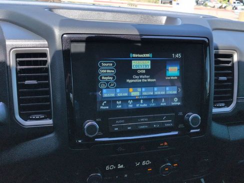 Used 2024 Nissan Frontier SV RWD image 21