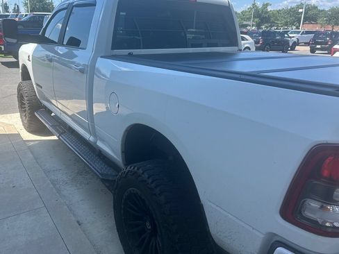 Used 2022 RAM 2500 Big Horn w/ Night Edition AWD/4WD image 3