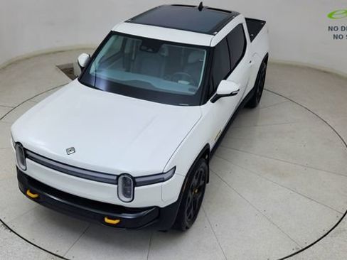 Used 2025 Rivian R1T Premium AWD/4WD image 75