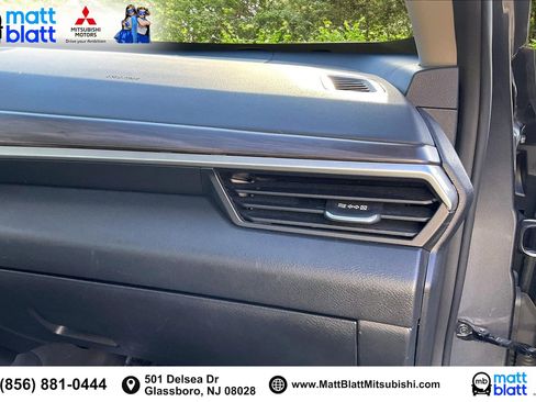 Used 2024 Nissan Altima 2.5 SV image 18