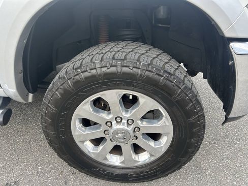Used 2015 RAM 2500 Laramie w/ Convenience Group AWD/4WD image 10