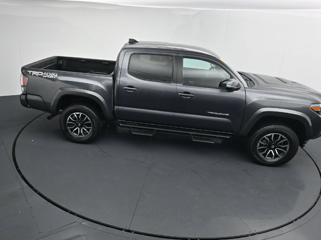 Used 2022 Toyota Tacoma TRD Sport w/ Technology Package AWD/4WD image 31