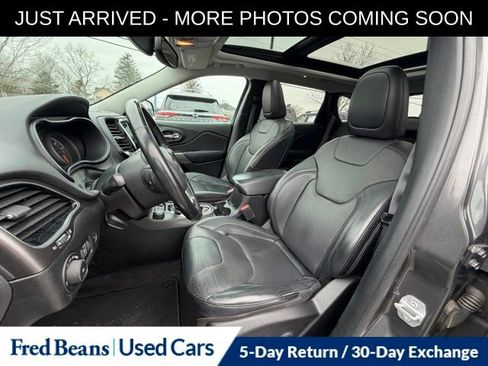 Used 2019 Jeep Cherokee Limited image 14