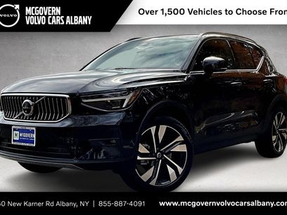 New 2025 Volvo XC40 B5 Ultra w/ Climate Package