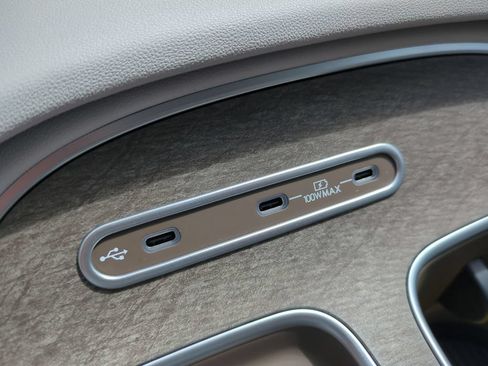 New 2027 Hyundai Palisade Limited FWD image 29