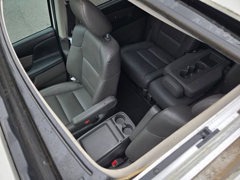 Used 2017 Honda Odyssey EX-L image 8