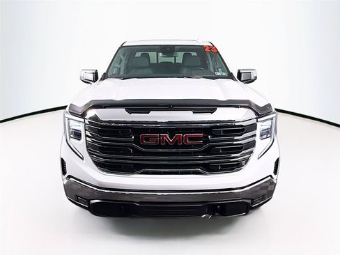 Used 2023 GMC Sierra 1500 SLT w/ SLT Premium Package AWD/4WD image 13