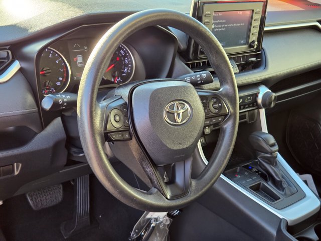 Used 2019 Toyota RAV4 LE w/ Carpet Mat Package FWD image 18