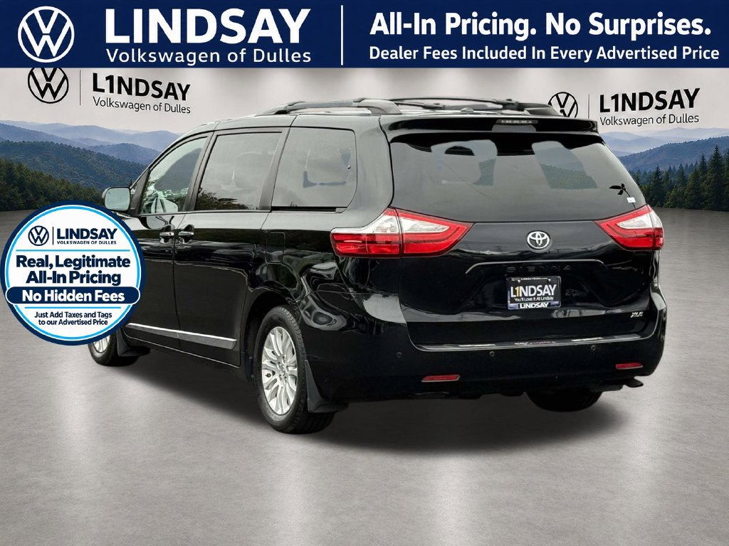 Used 2016 Toyota Sienna XLE Premium w/ Protection Package FWD image 5