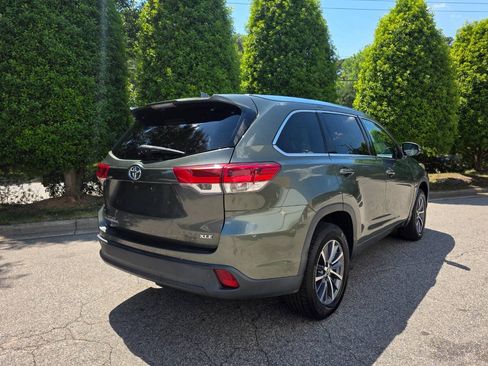 Used 2018 Toyota Highlander XLE FWD image 5