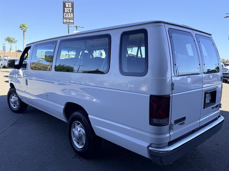 Used 2012 Ford E-350 and Econoline 350 XLT RWD image 5
