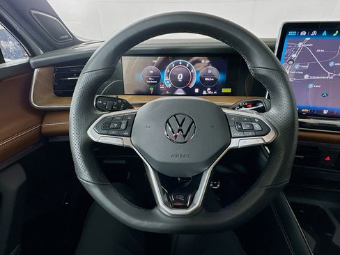 New 2026 Volkswagen Tiguan SEL R-Line image 11