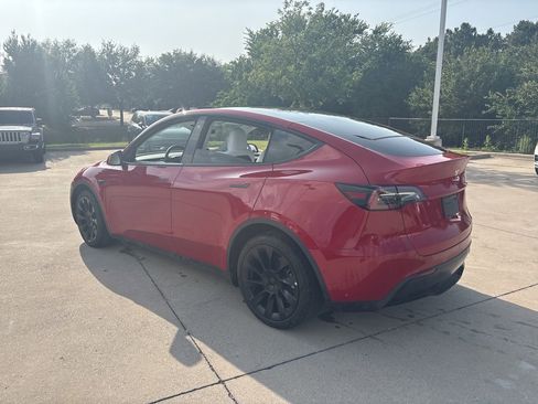 Used 2022 Tesla Model Y Long Range AWD/4WD image 7
