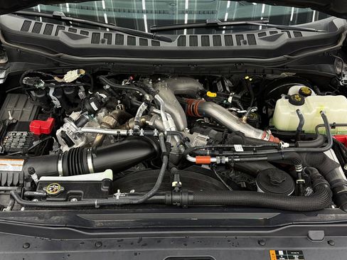 Used 2025 Ford F350 Lariat w/ Lariat Ultimate Package image 16