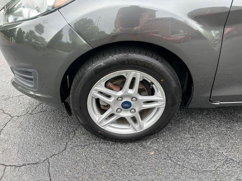 Used 2019 Ford Fiesta SE FWD image 4