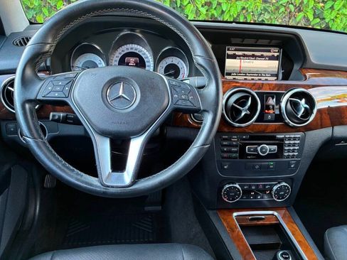 Used 2013 Mercedes-Benz GLK 350 2WD image 17