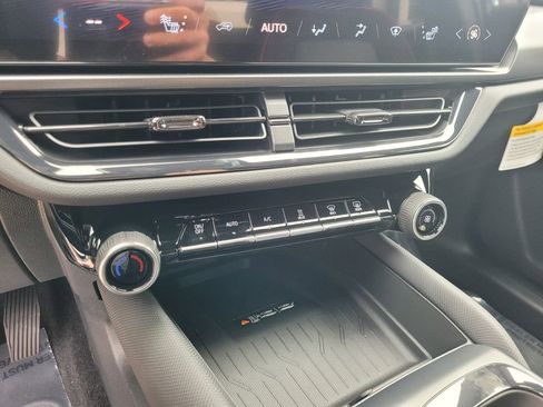 New 2026 Chevrolet Equinox EV RS image 31