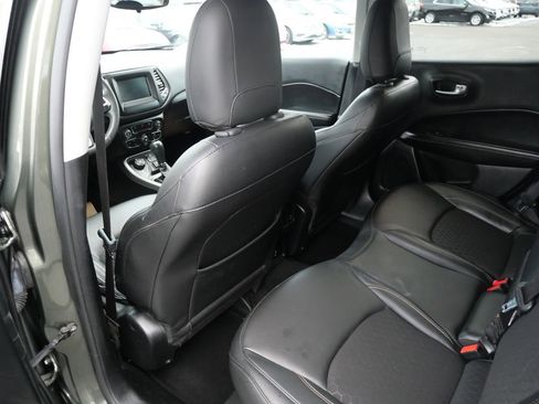 Used 2021 Jeep Compass Latitude image 19